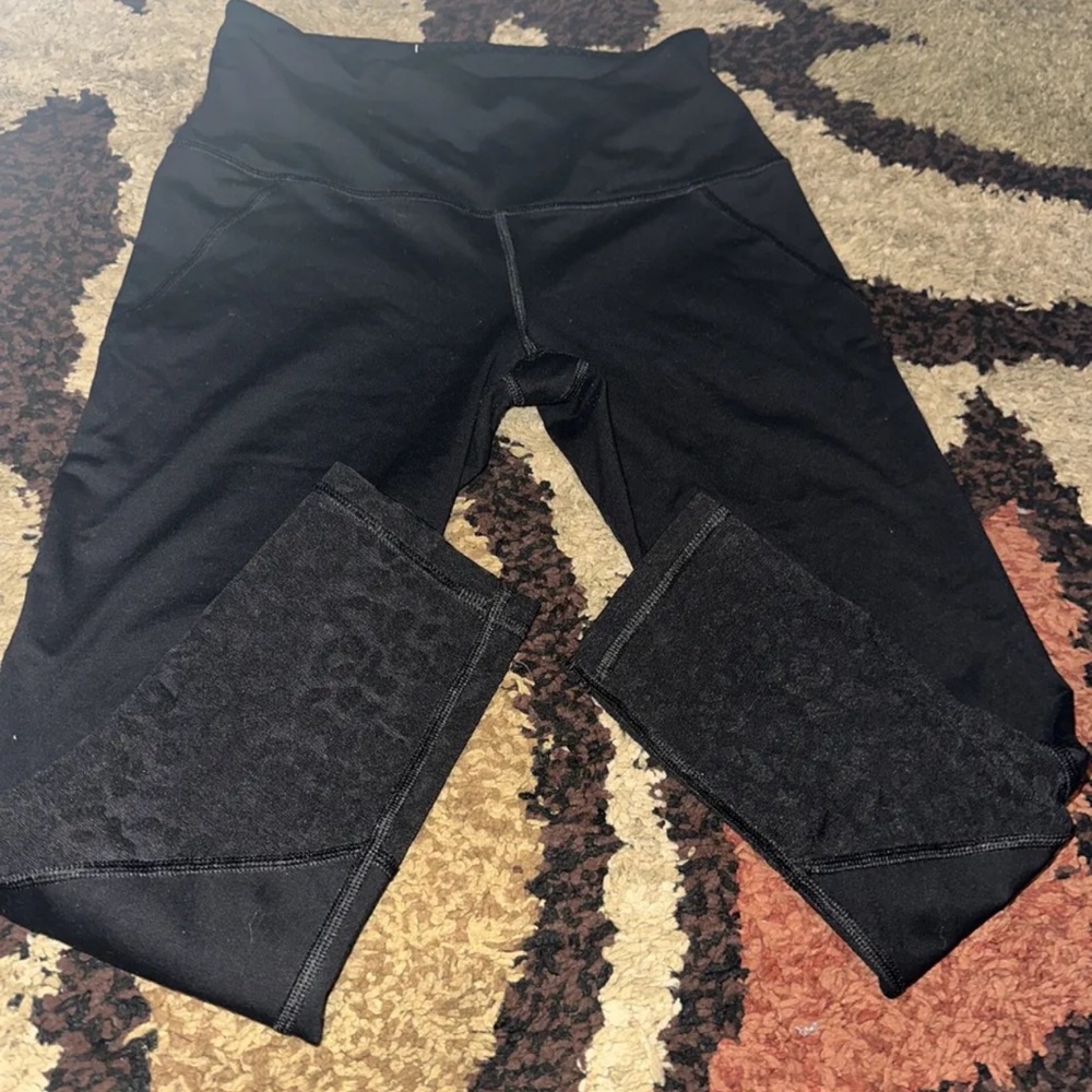 VS PINK Knockout Leggings Size SMALL